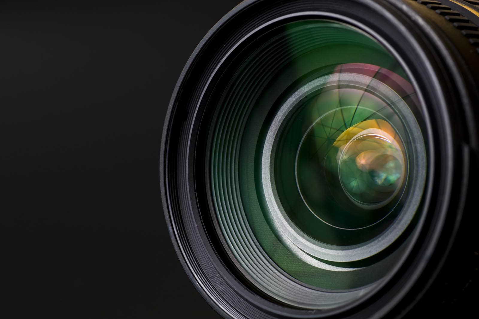 Lens Kaplamalarının Bilimi: Görüntü Kalitesini Belirleyen Gizli Kahraman