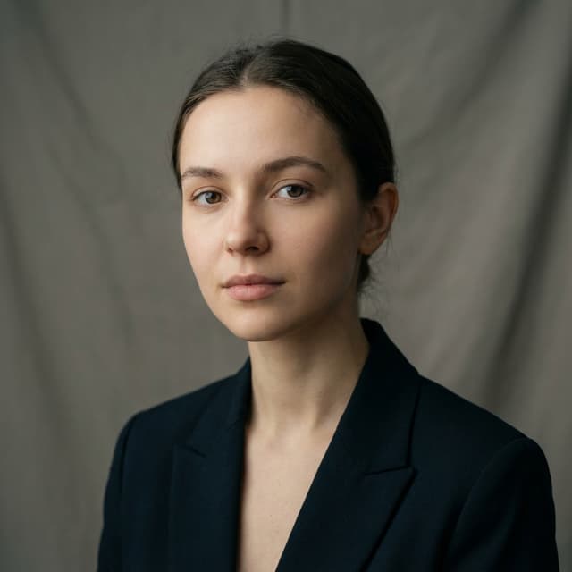 Klasik Headshot