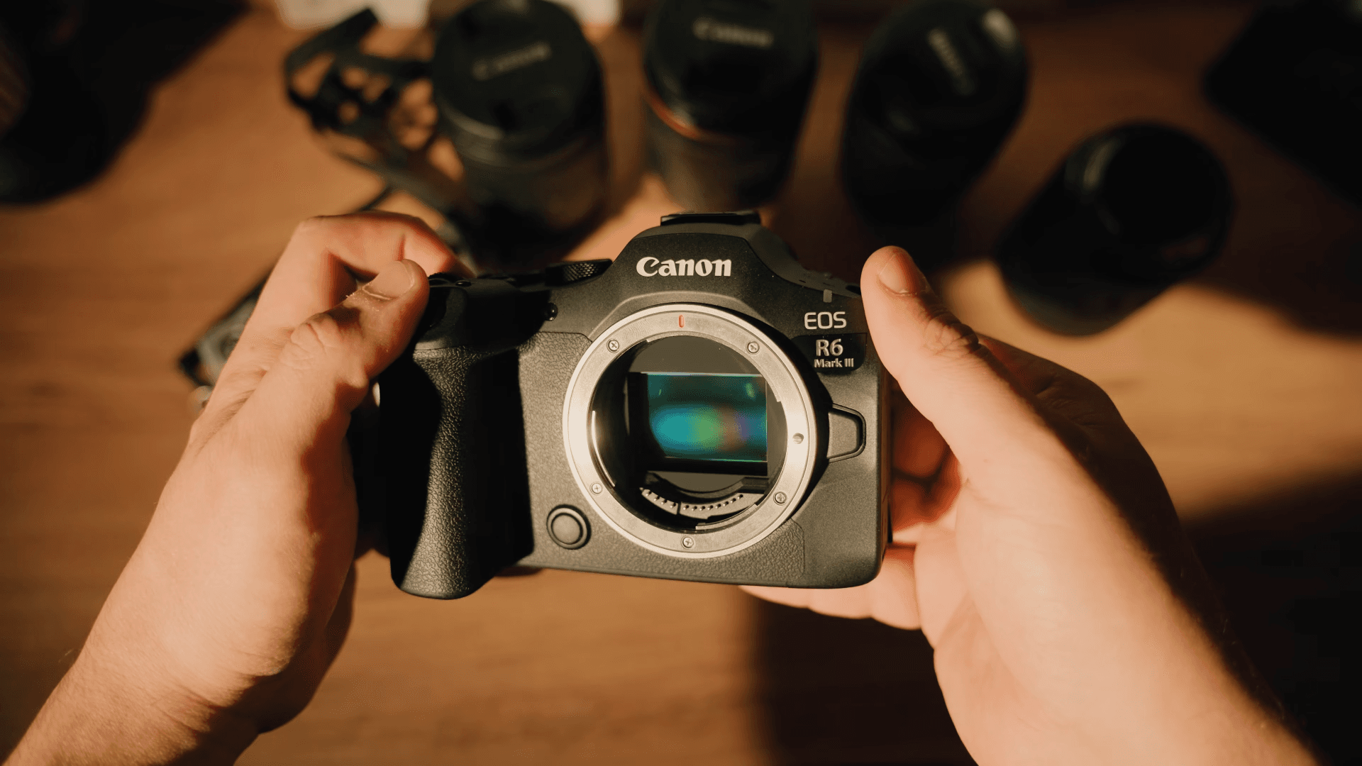Canon’un Geri Dönüş Destanı: R6 Mark 3 ile Kurallar Yeniden Yazılıyor!